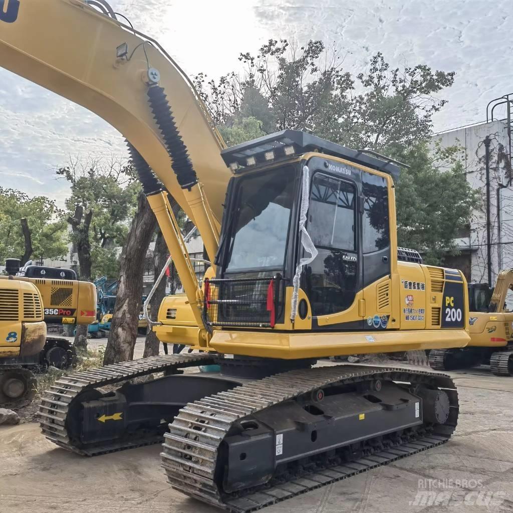 Komatsu PC 200 Koparki gąsienicowe