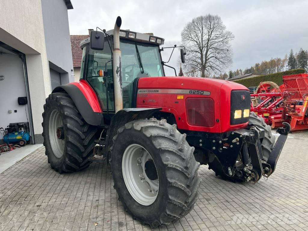 Massey Ferguson 8250 Ciągniki rolnicze