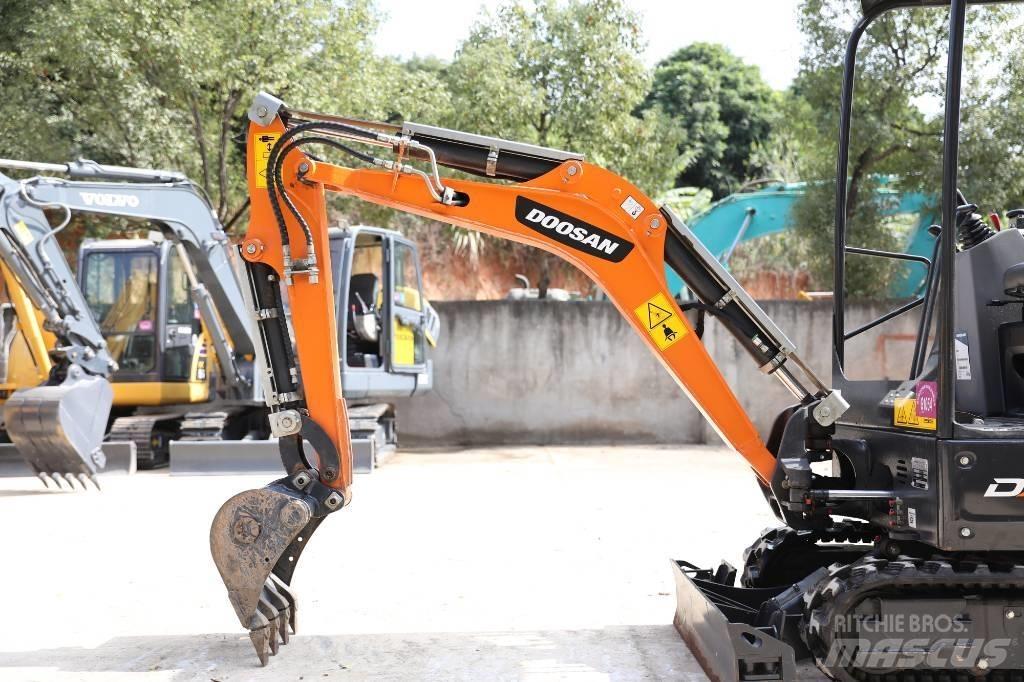 Doosan DX 17 Koparki gąsienicowe