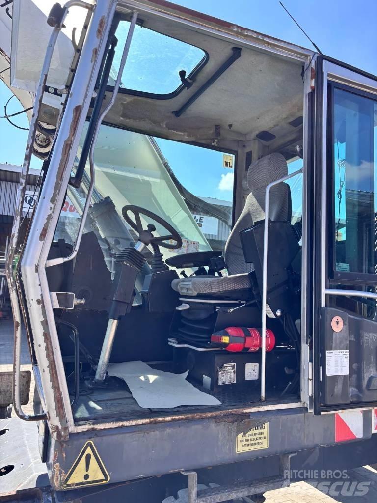 Fuchs MHL 320 Koparki przeładunkowe