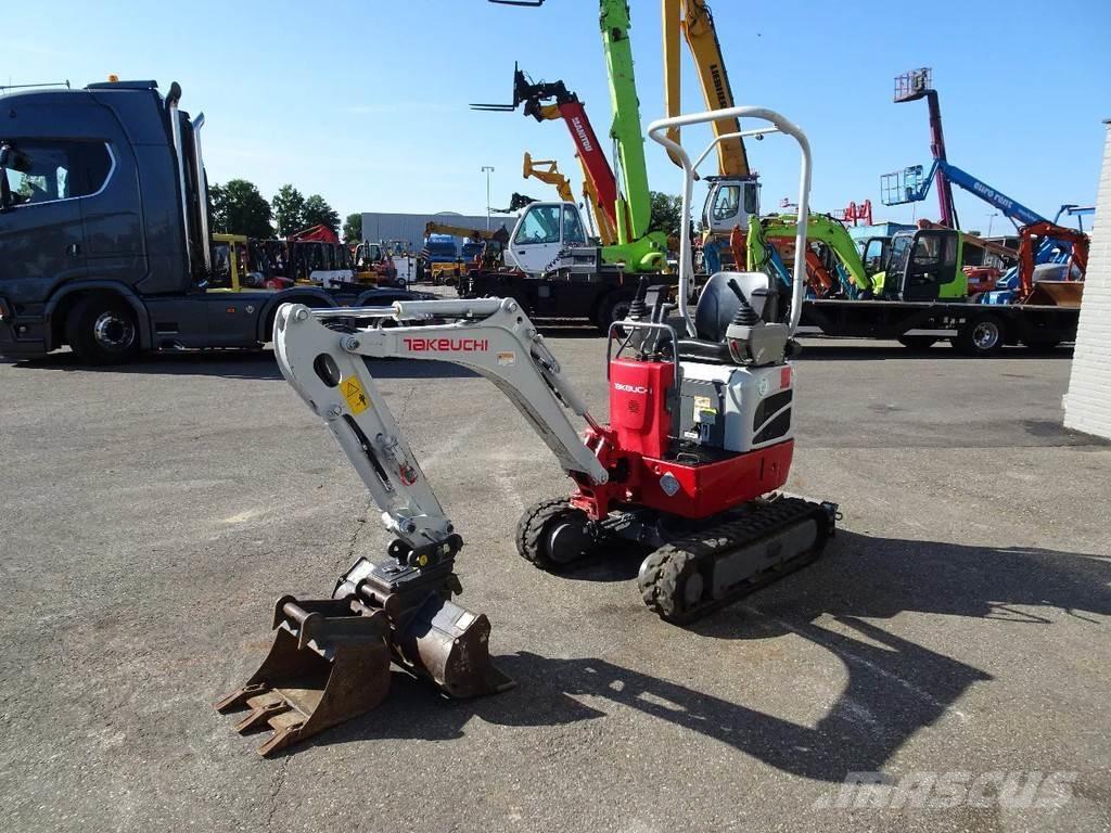 Takeuchi TB210 Minikoparki