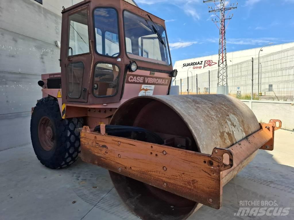 CASE Vibromax W1102D Walce jednobębnowe