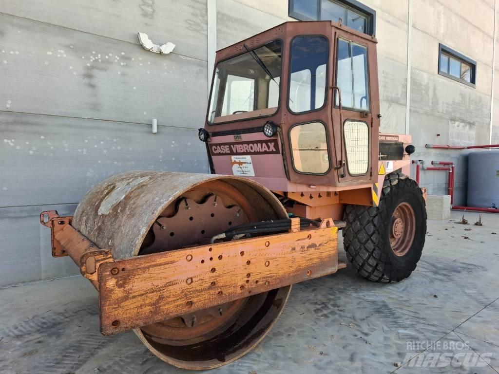 CASE Vibromax W1102D Walce jednobębnowe