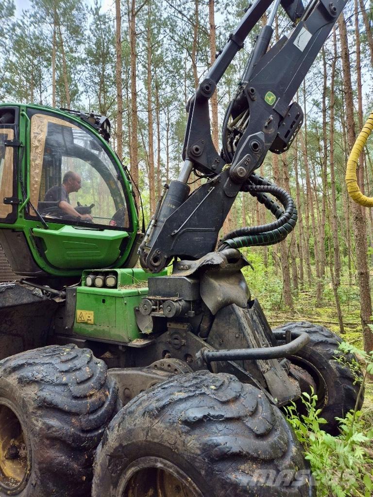 John Deere 1170 E Harwestery
