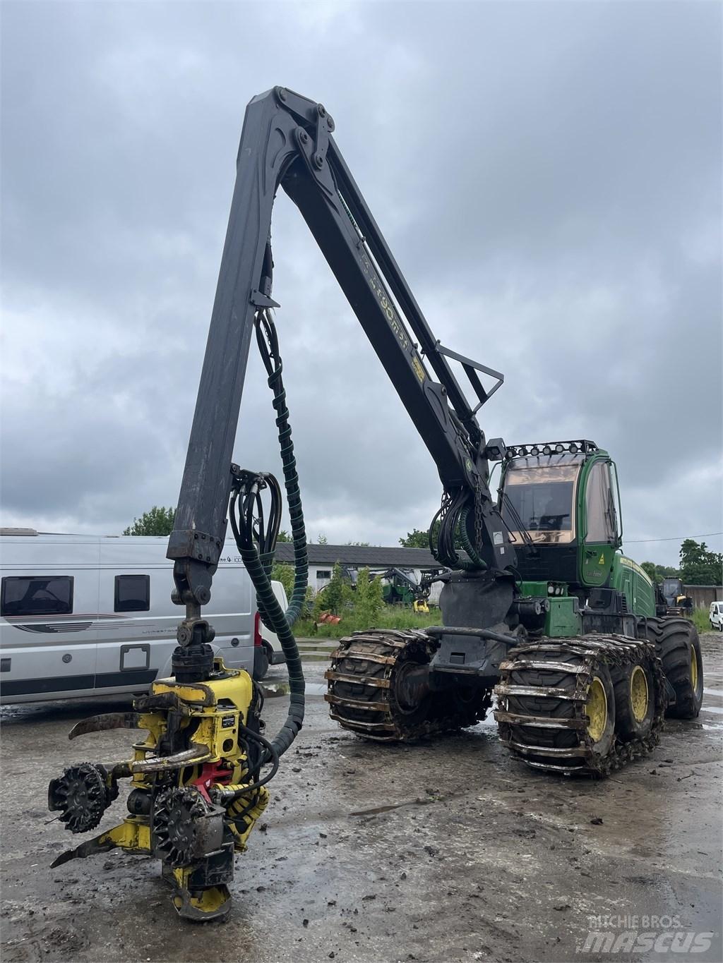 John Deere 1070 G Harwestery