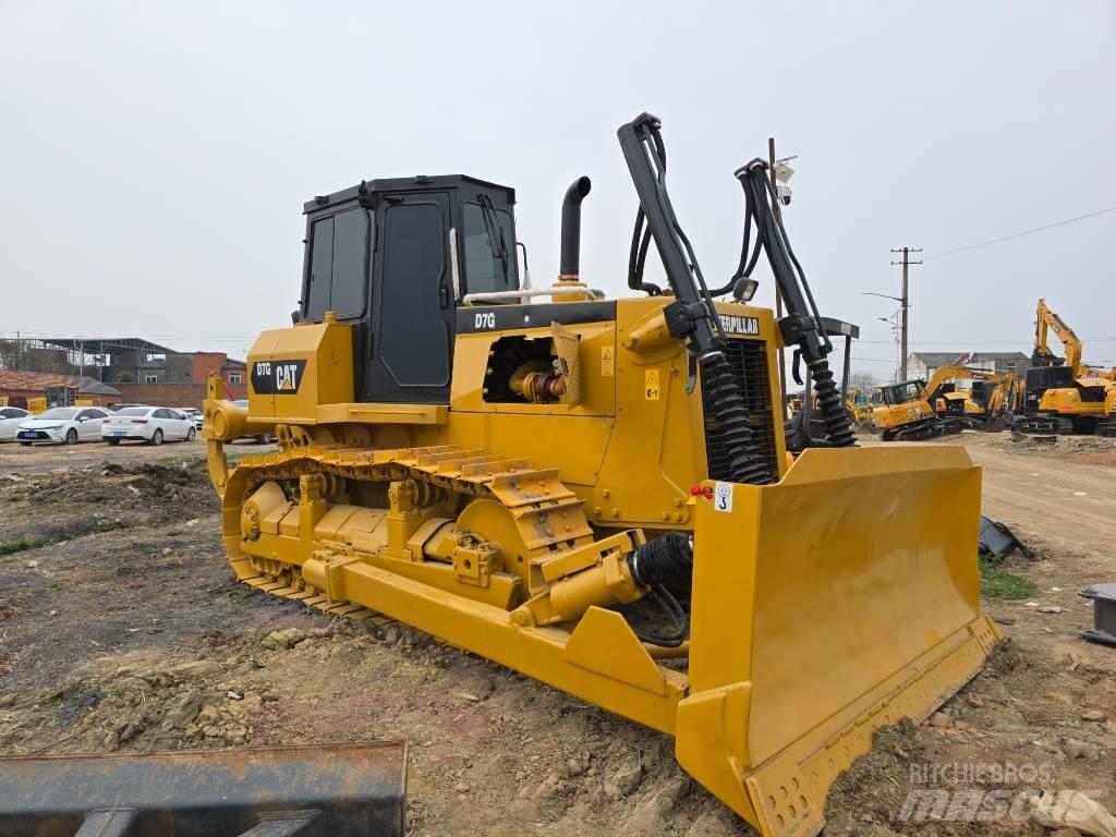 CAT D7G Spycharki gąsienicowe