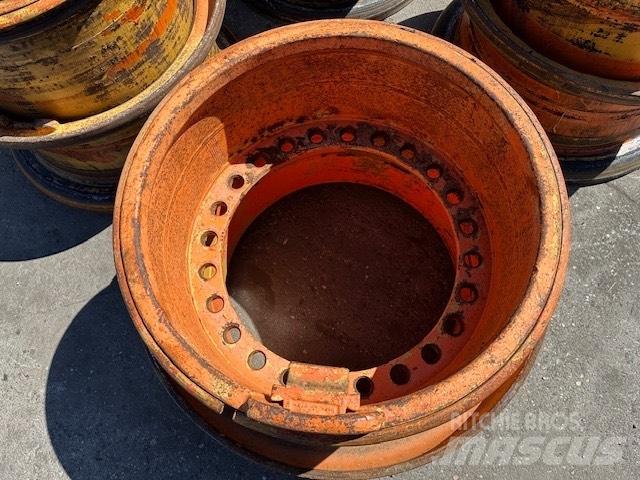 Hitachi LX 290 RIMS Opony, koła i felgi
