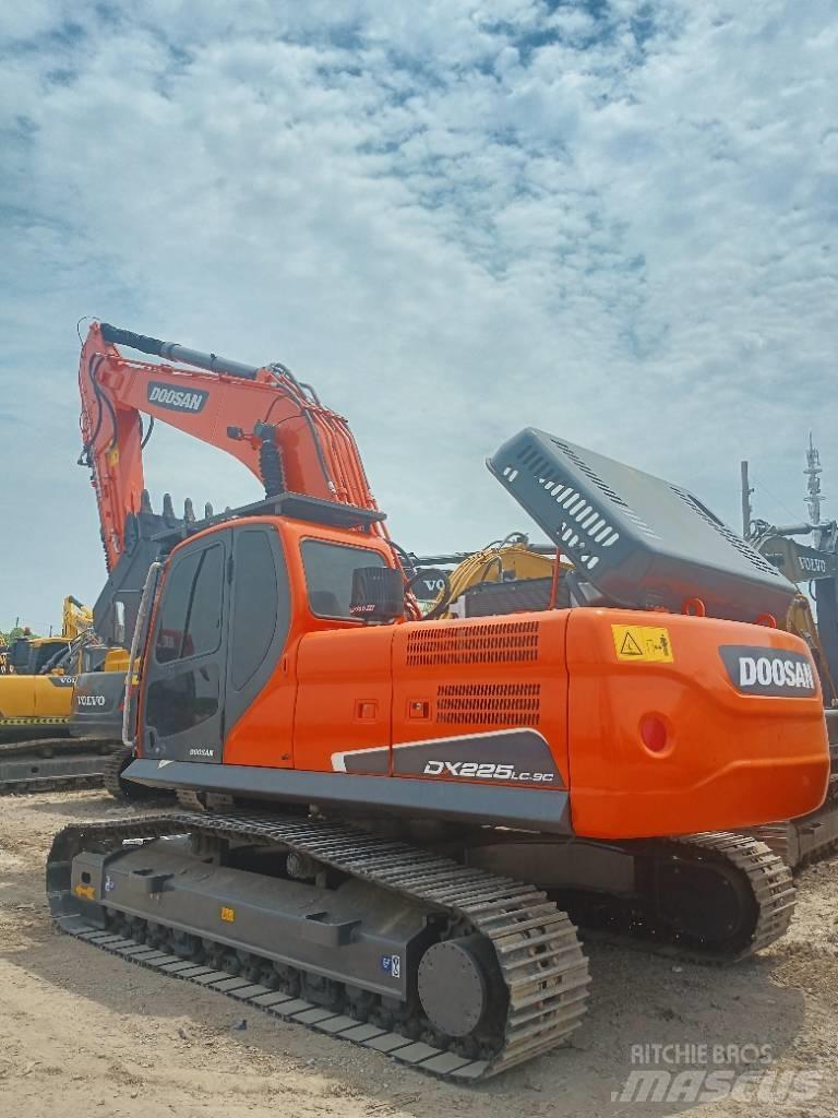 Doosan DX 225LC-9C Koparki gąsienicowe