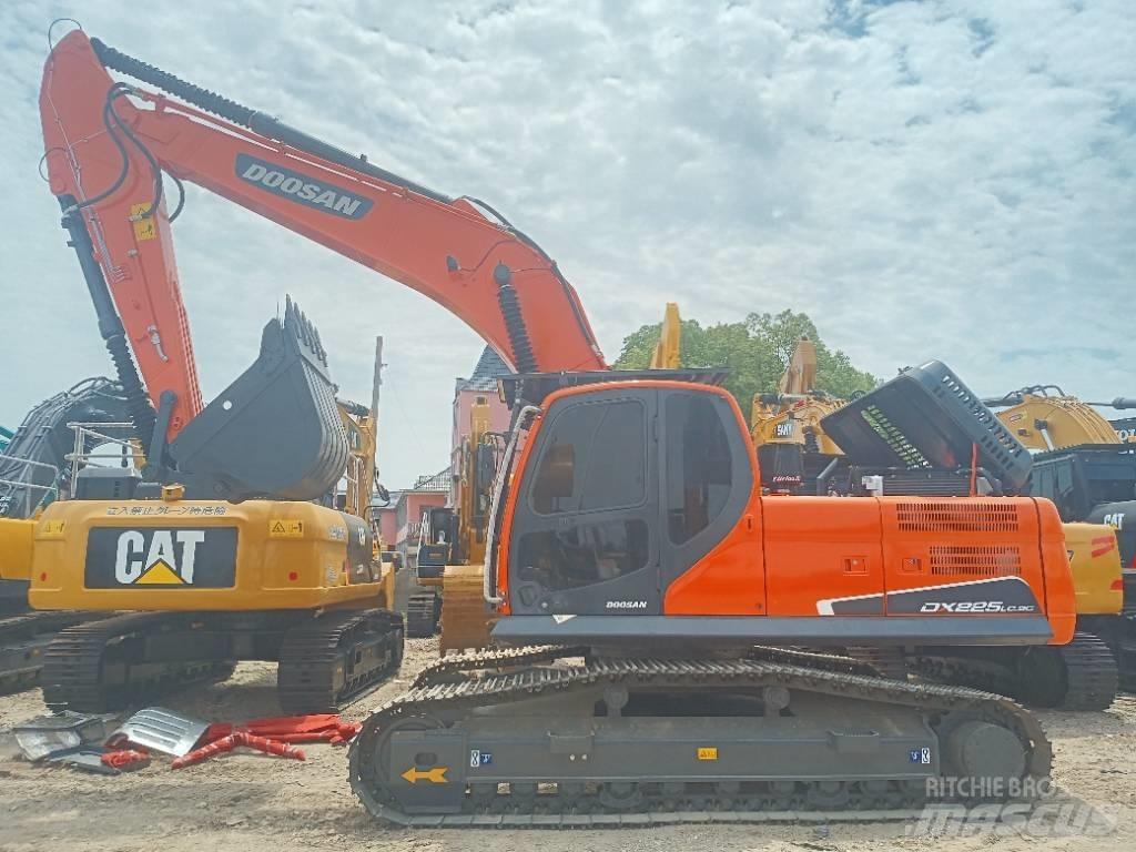Doosan DX 225LC-9C Koparki gąsienicowe