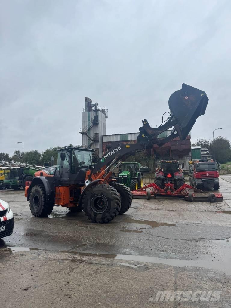 Hitachi ZW220 Ładowarki kołowe