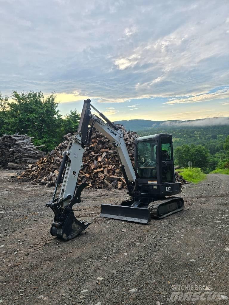 Bobcat E 32 Minikoparki