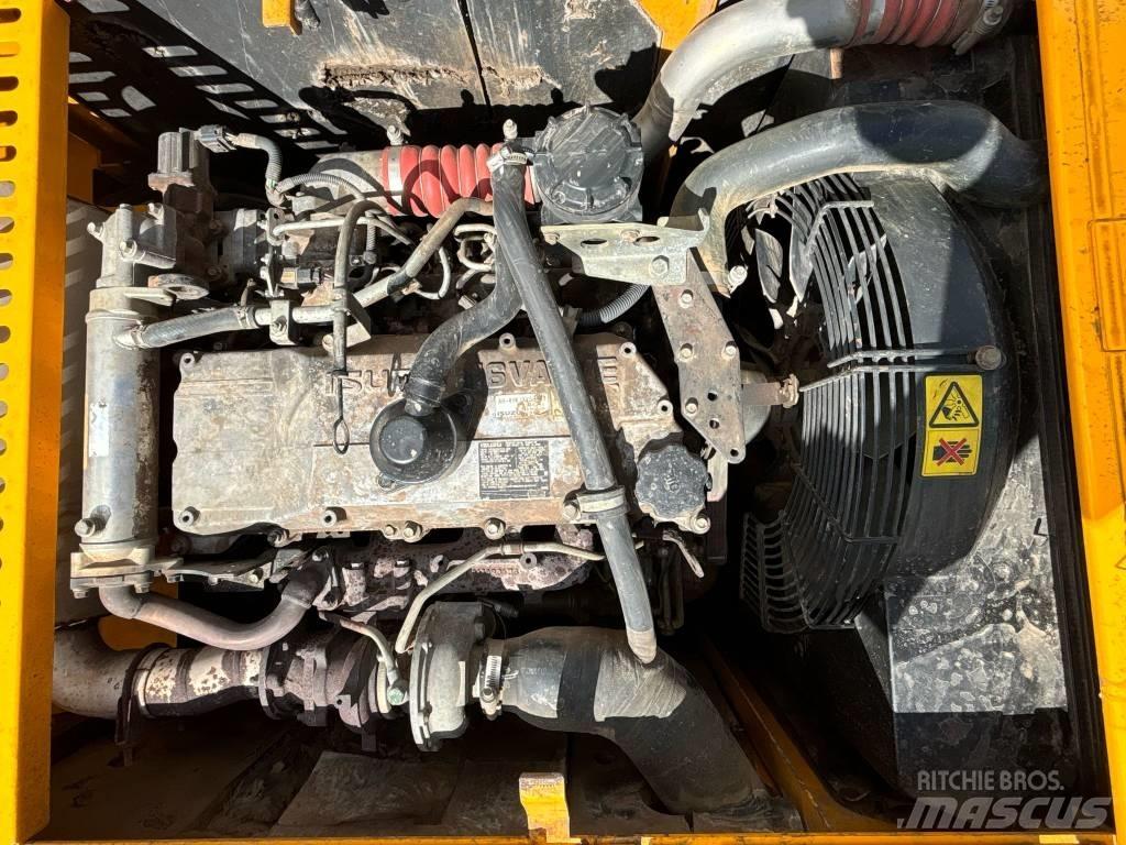 JCB JS 260 LC Koparki gąsienicowe