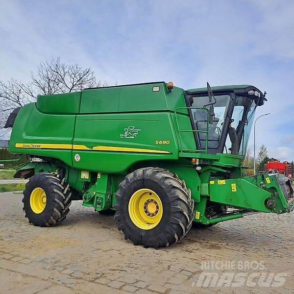 John Deere S 690 Kombajny zbożowe