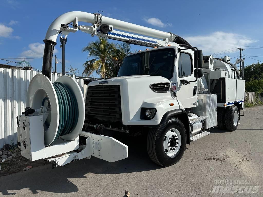 Freightliner 108 SD Kombi / koparki ssące