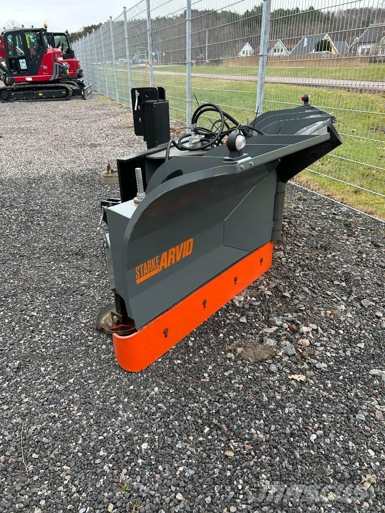 Fjärås 245 vikplog Ratraki śniegowe