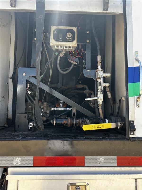 Kenworth T880 Kombi / koparki ssące