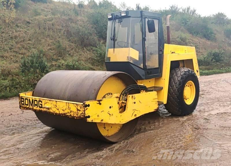 Bomag BW213 D Walce jednobębnowe