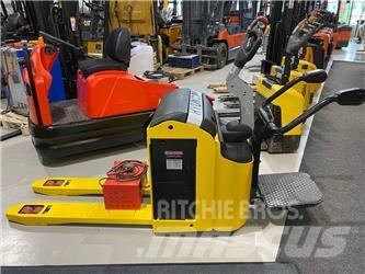 Hyundai 22EP9-7N Wózki widłowe unoszące z platformą dla operatora