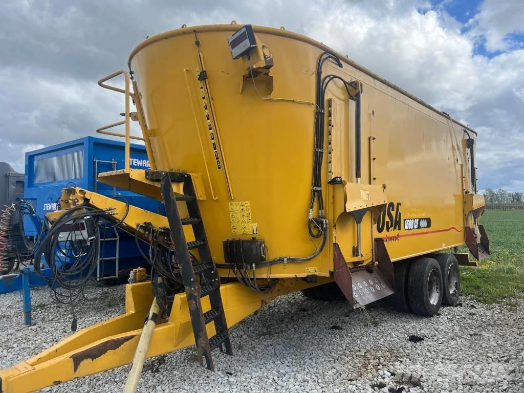 Peecon 1600 CF Wozy paszowe