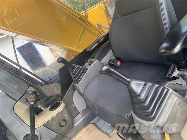 CAT 320D2 Koparki gąsienicowe