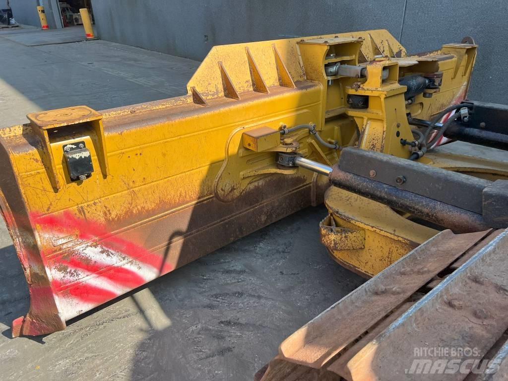 CAT D 6 N LGP Spycharki gąsienicowe