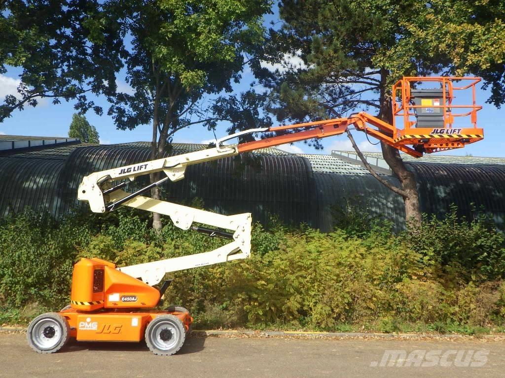 JLG E450AJ Podnośniki przegubowe