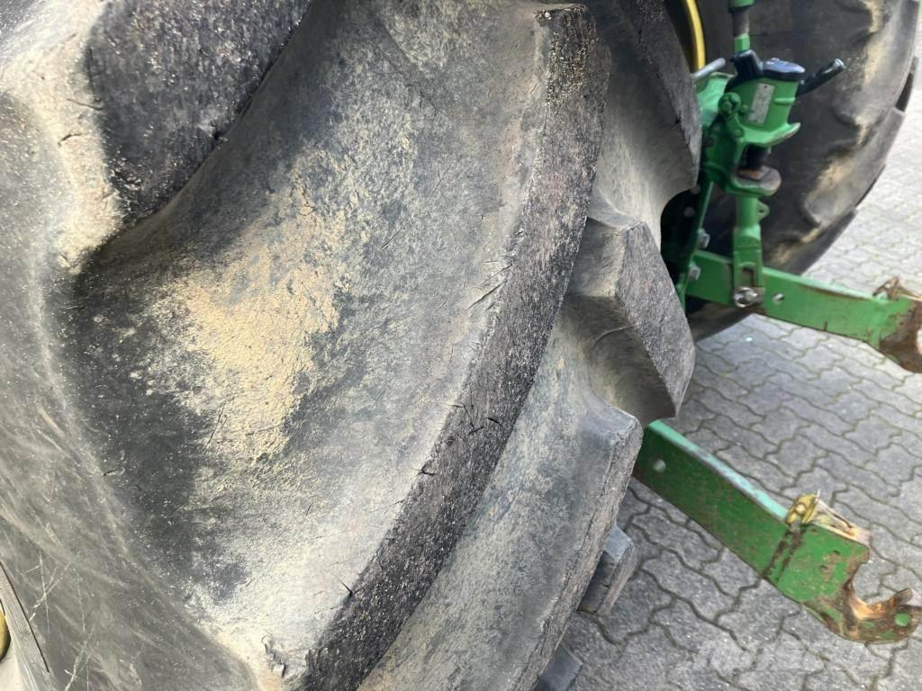 John Deere 6215R Ciągniki rolnicze