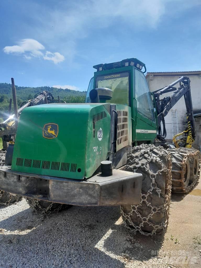 John Deere 1270 D Harwestery
