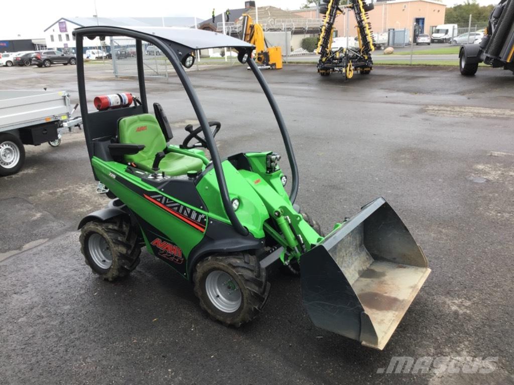 Avant 225 Ładowarki wielofunkcyjne