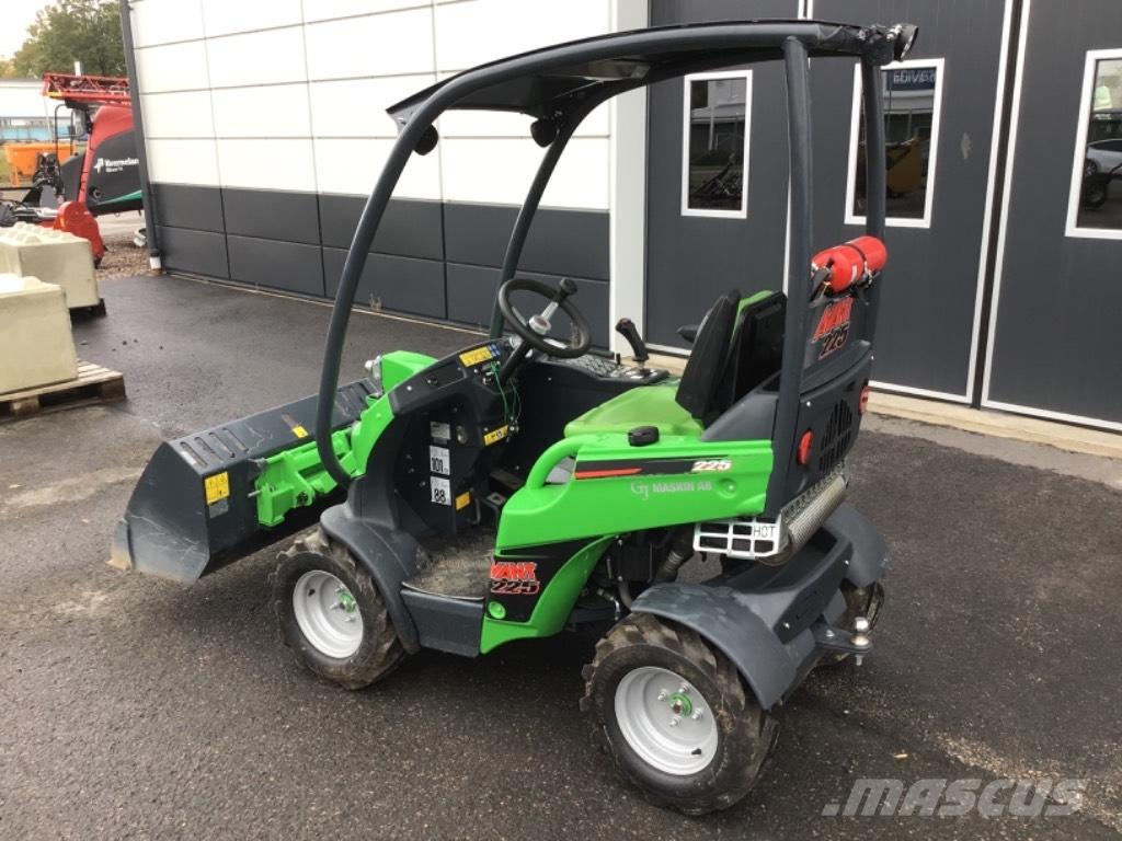 Avant 225 Ładowarki wielofunkcyjne