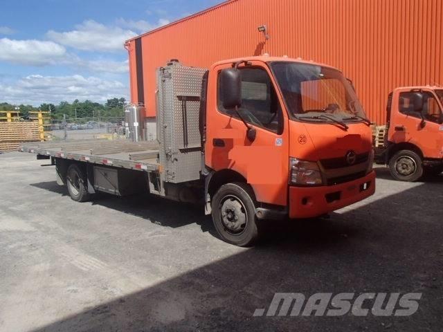 Hino 195 Ciężarówki typu Platforma / Skrzynia