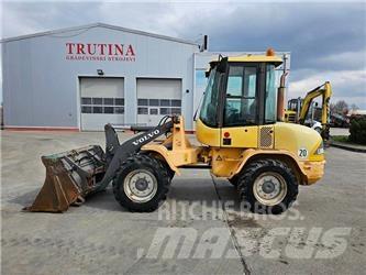 Volvo L 30 B Ładowarki kołowe
