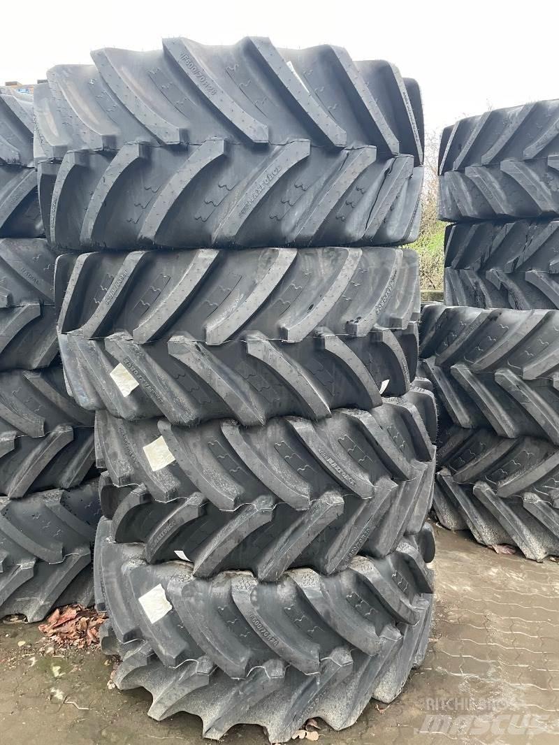 BKT IF 600/70R28 Opony, koła i felgi