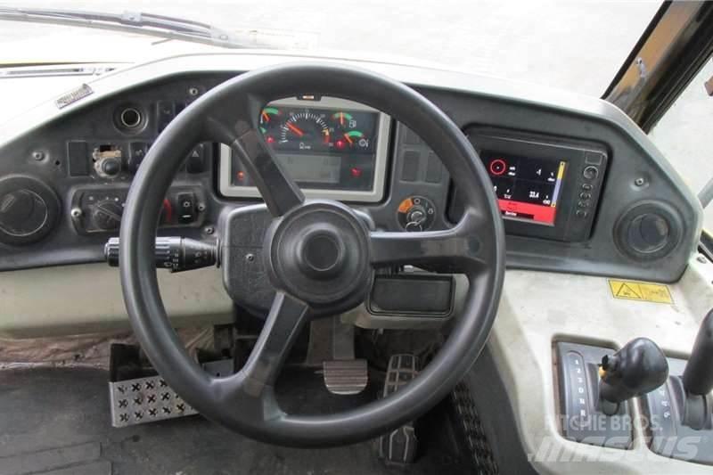 CAT 730C2 Wozidła przegubowe
