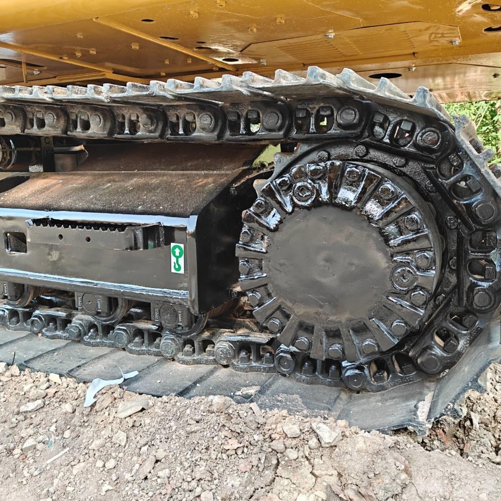 CAT 323D2L Koparki gąsienicowe