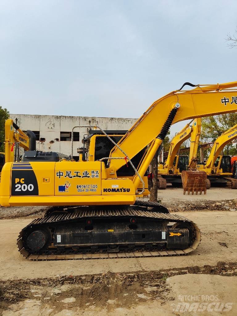 Komatsu PC200 Koparki gąsienicowe