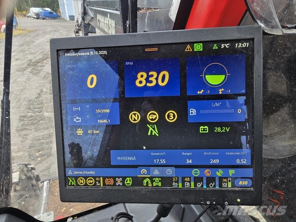 Komatsu 911.7 Harwestery
