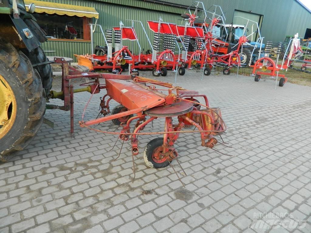 JF CR 320 Zgrabiarki i przetrząsacze
