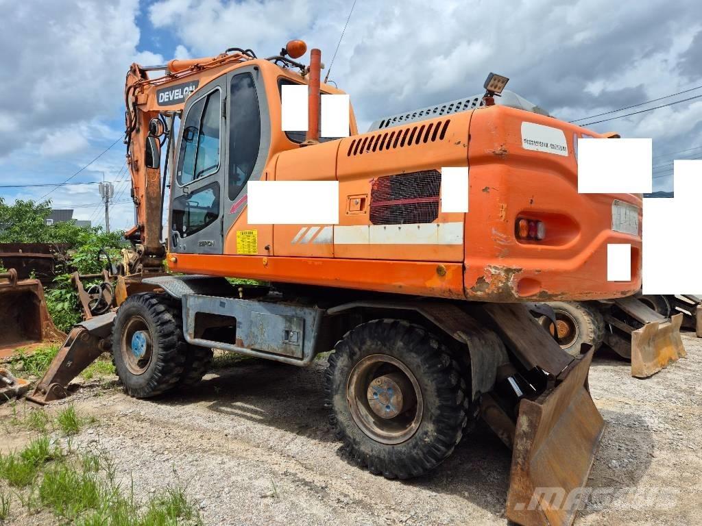 Doosan DX210WA Koparki kołowe