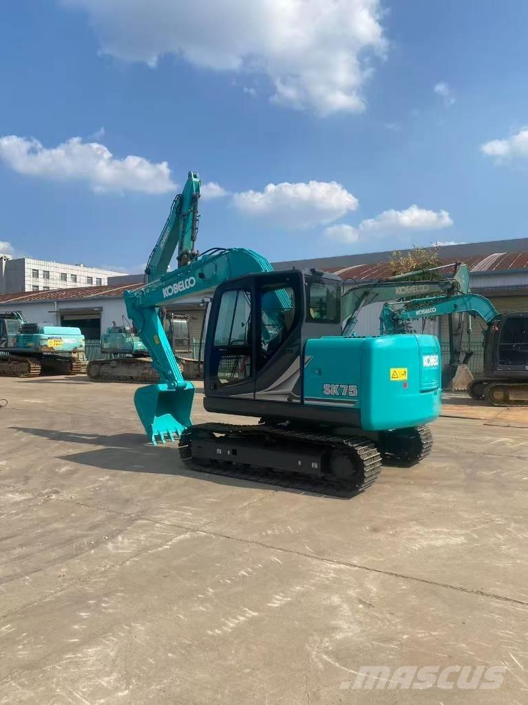 Kobelco SK75-11 Koparki gąsienicowe