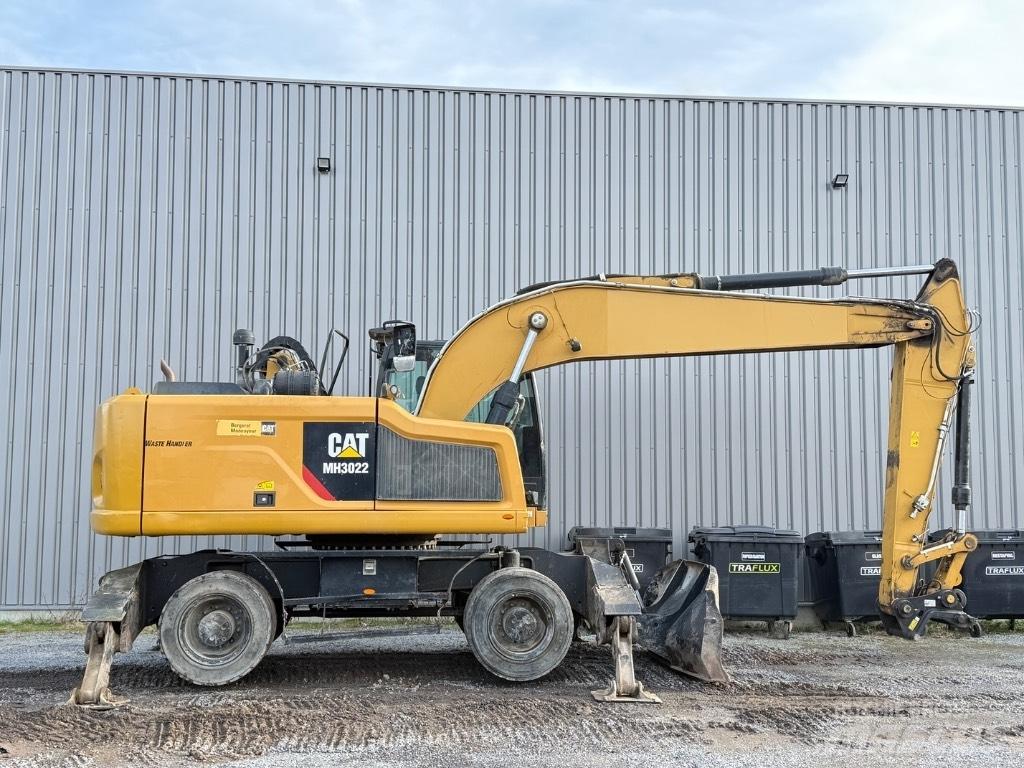 CAT MH3022 Koparki przeładunkowe
