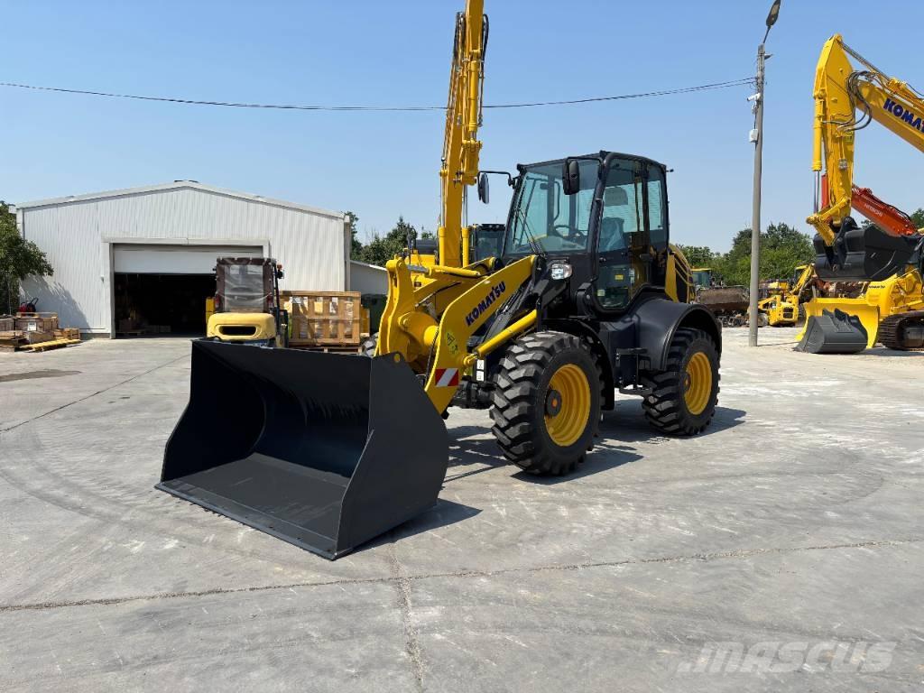 Komatsu WA 100 M-8 Miniładowarki