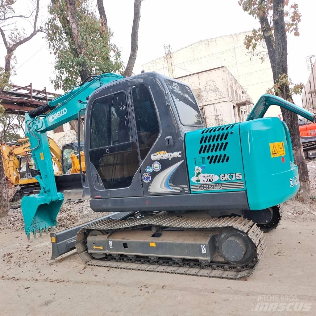 Kobelco SK75 Midikoparki  7t - 12t