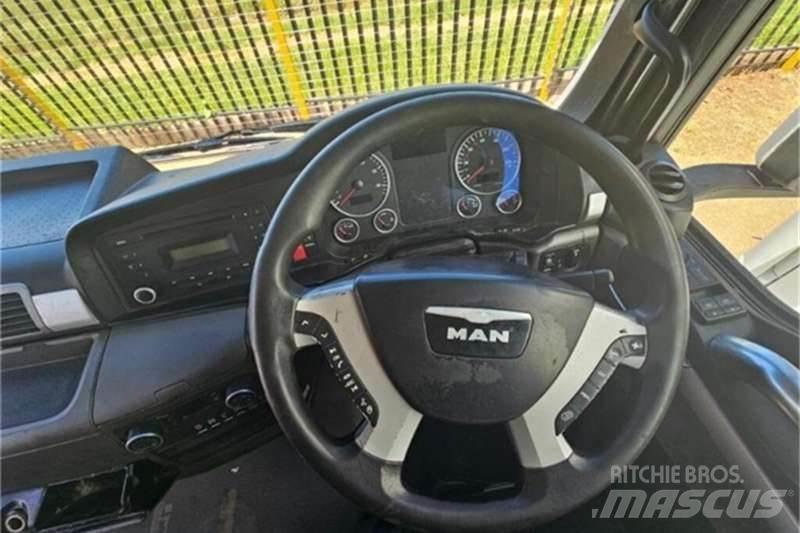 MAN 26 SERIES Inne