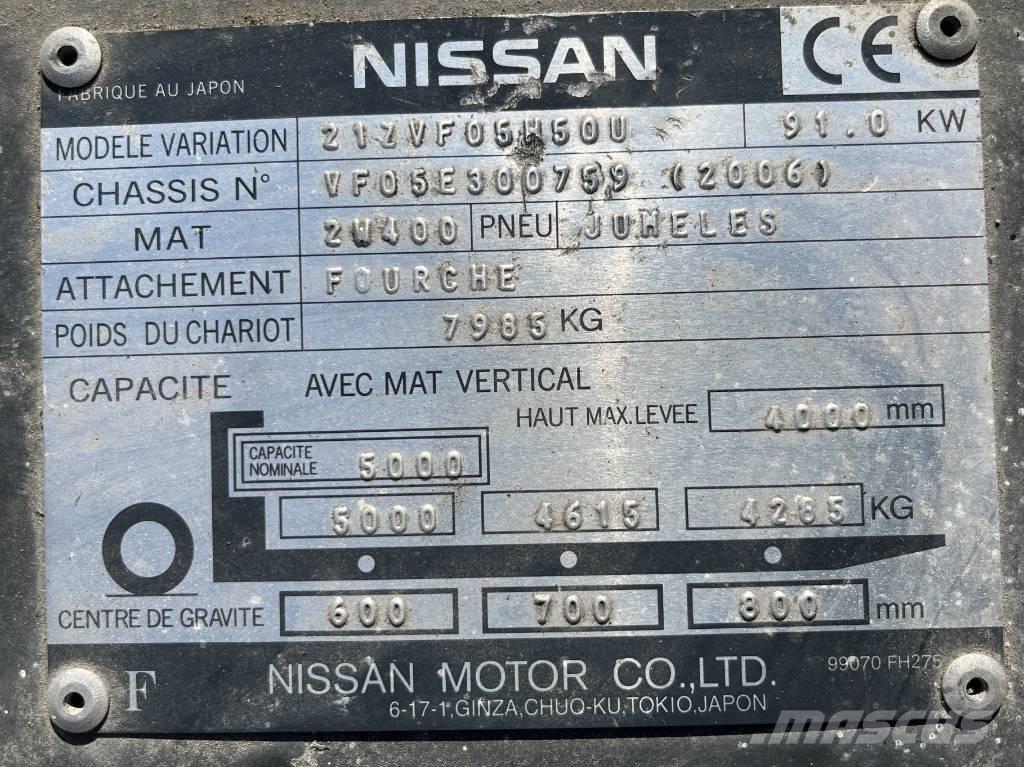 Nissan CABIN W-1038 Kabiny i wnętrze