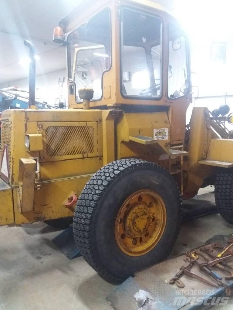 CAT 910 Ładowarki kołowe