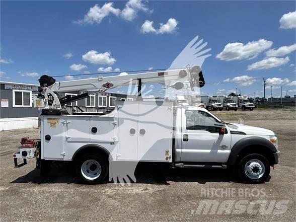 Ford F550 SD Maszyny budowlane - Inne