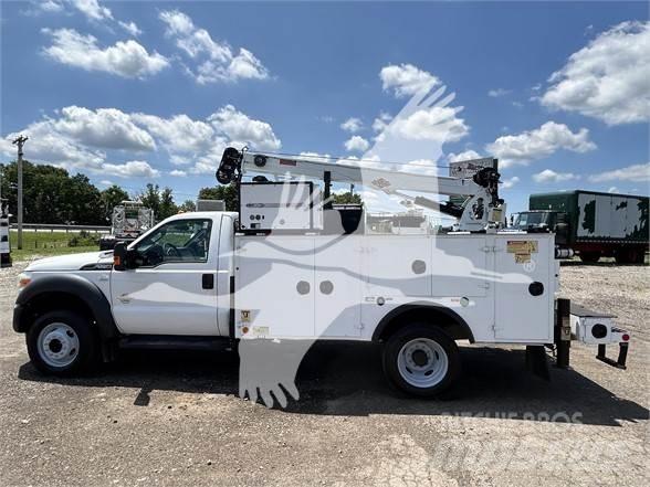 Ford F550 SD Maszyny budowlane - Inne