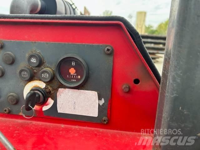 Moffett M5500 Wózki widłowe terenowe