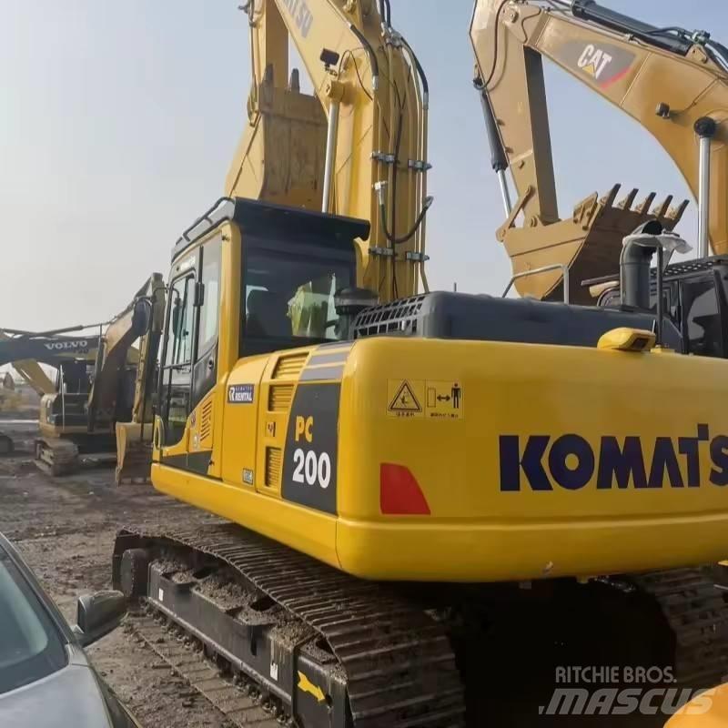 Komatsu PC 200 Koparki gąsienicowe